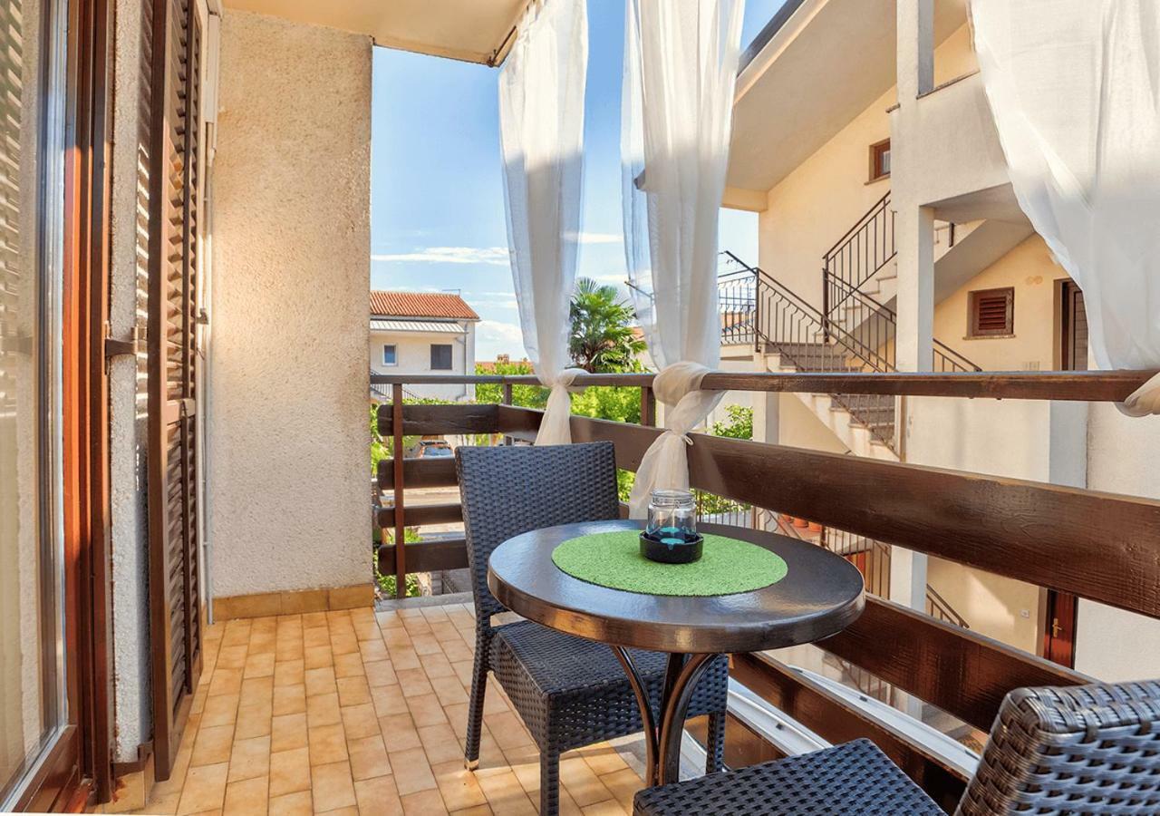 Apartments Vretenar Novigrad Istria Esterno foto