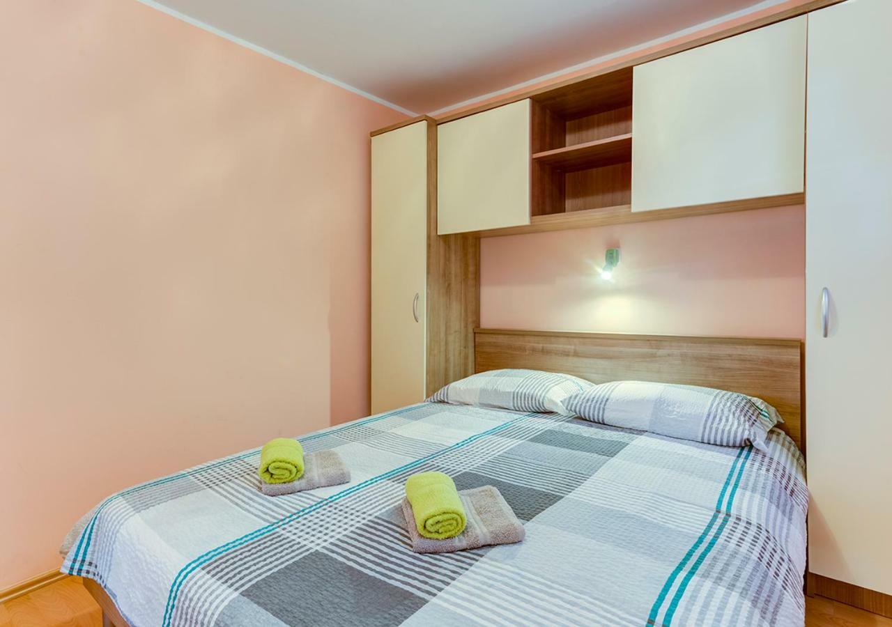 Apartments Vretenar Novigrad Istria Esterno foto